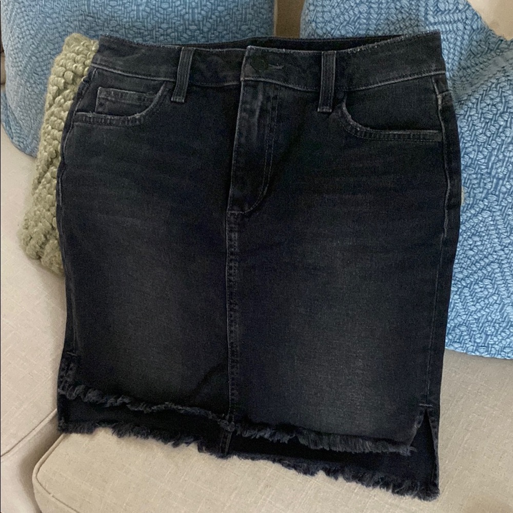 EUC JOE’S JEANS 26 WAIST CHARLOTTE HI-LO FRAYED EDGE DENIM MINI SKIRT
